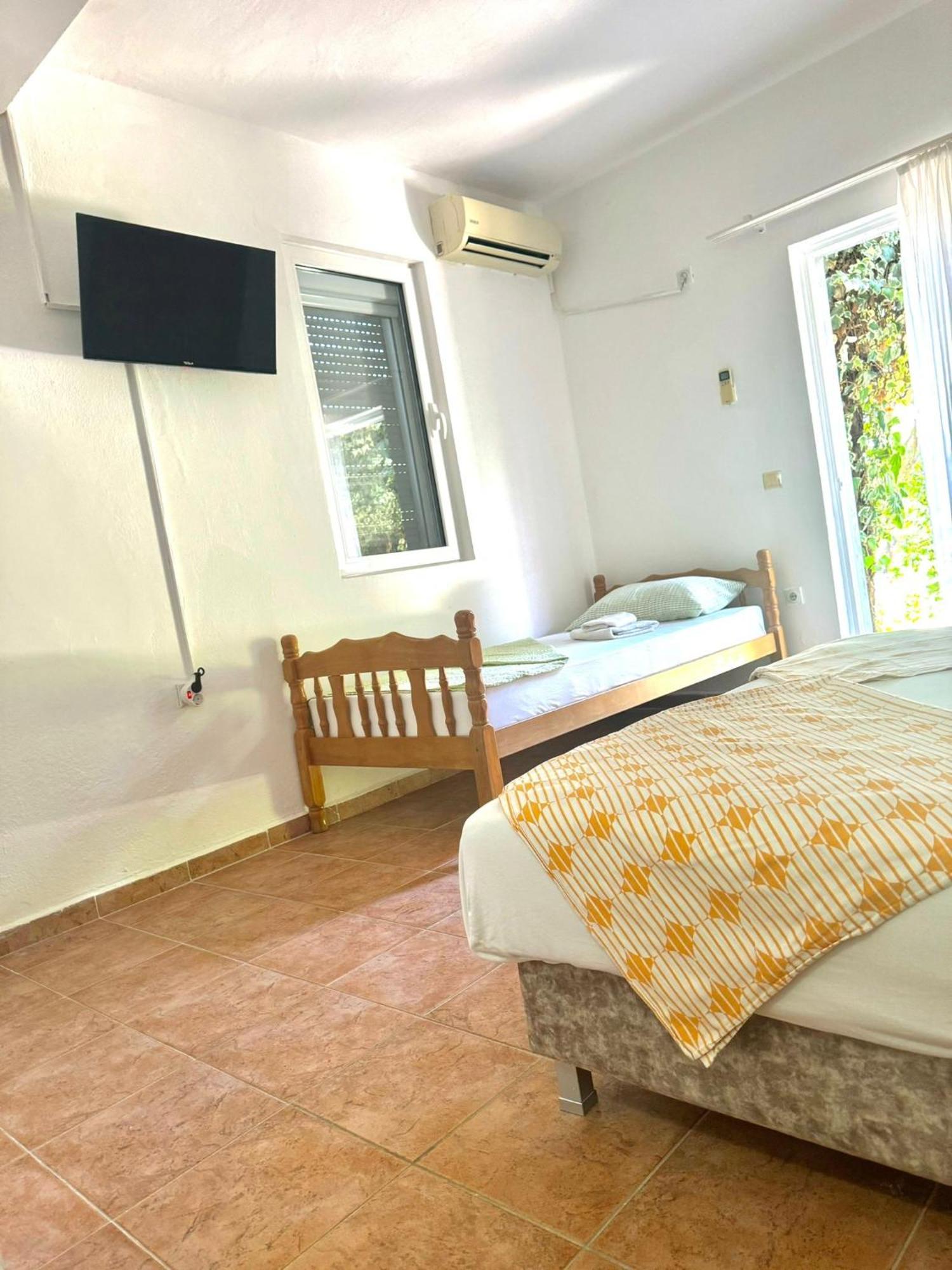 Riverside Apartments Chiara Ulcinj Exterior foto
